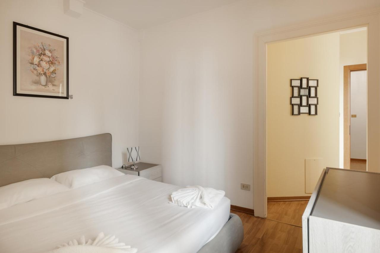 Suite Foscolo, In Piazza A טריאסטה מראה חיצוני תמונה